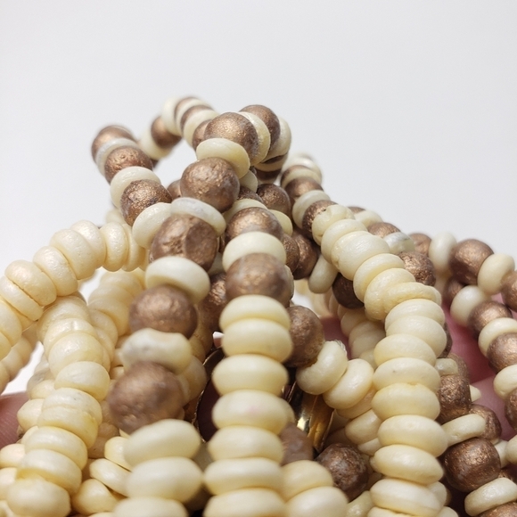 𝅺Vintage Multi Strand Earthtone Beaded Necklace - Picture 8 of 9